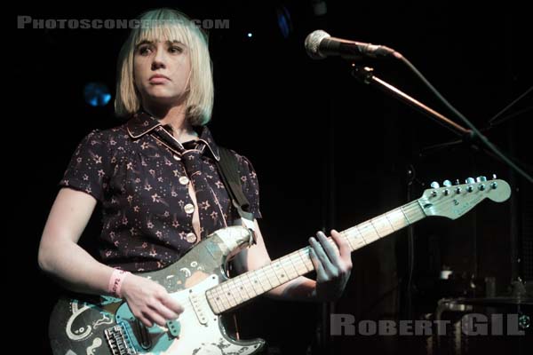 THE JOY FORMIDABLE - 2010-04-21 - PARIS - La Fleche d'Or - Rhiannon Bryan